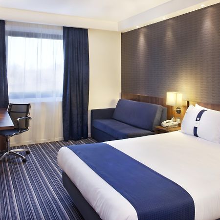 Holiday Inn Express Tamworth By Ihg Extérieur photo