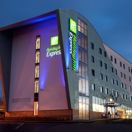 Holiday Inn Express Tamworth By Ihg Extérieur photo