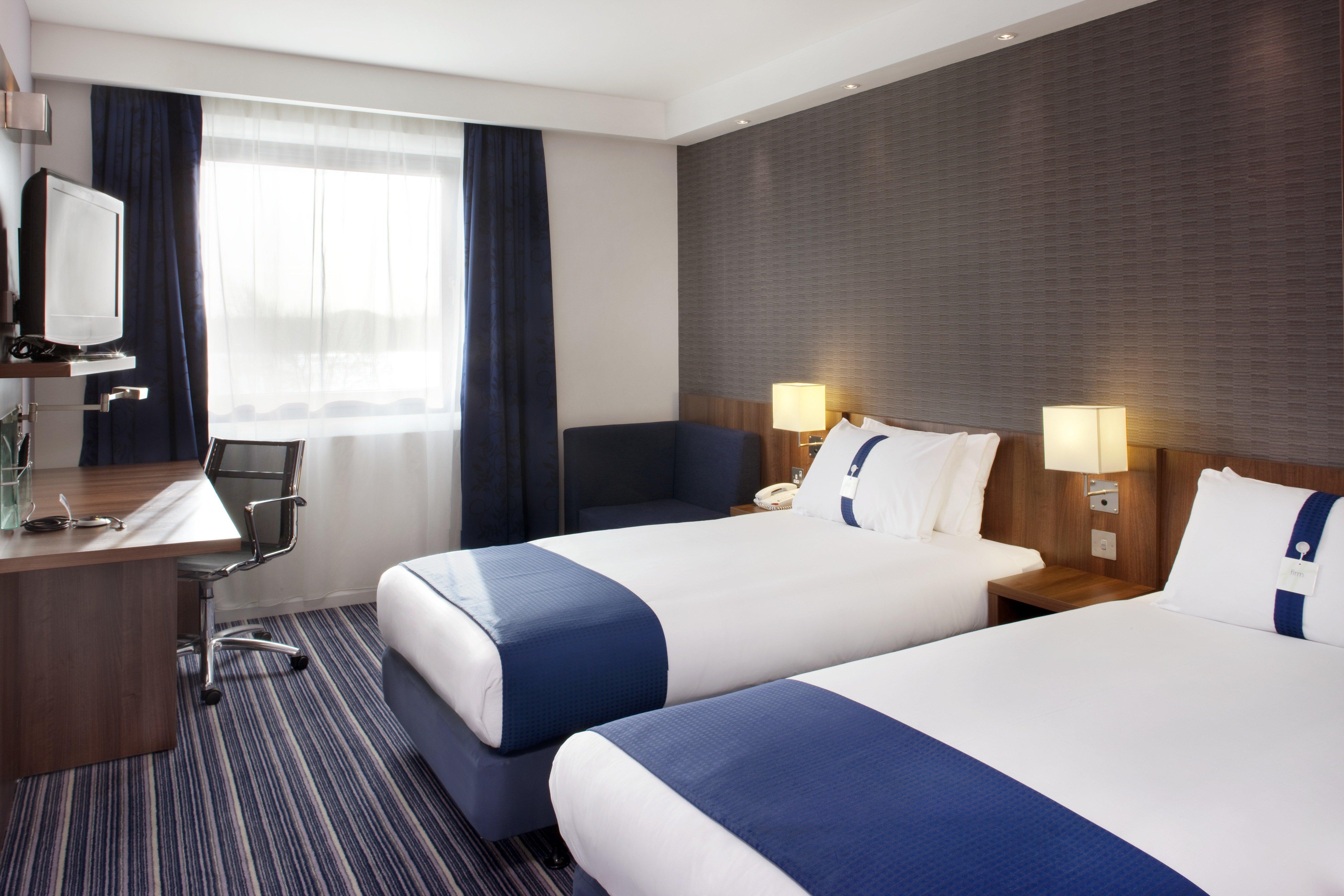 Holiday Inn Express Tamworth By Ihg Extérieur photo