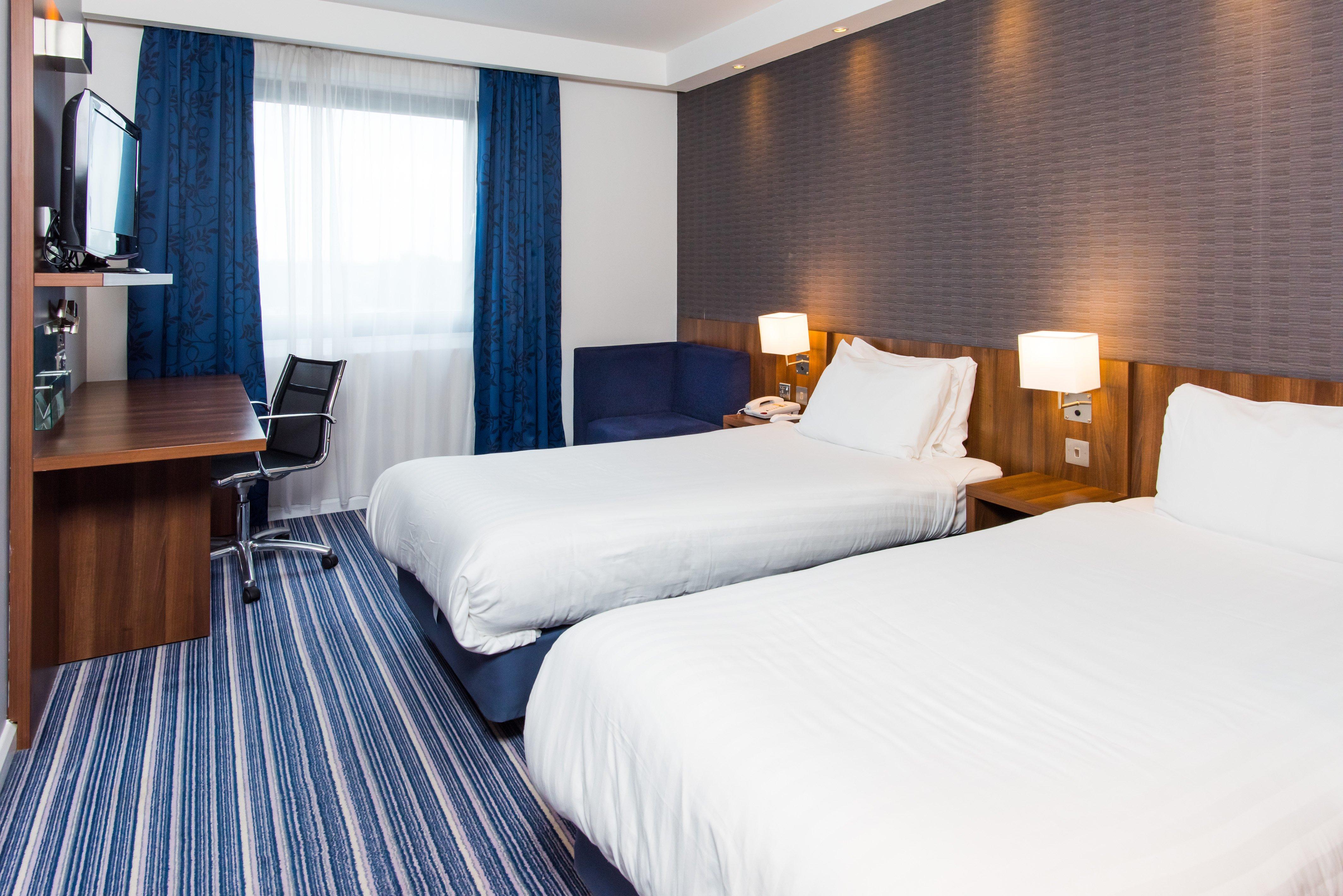 Holiday Inn Express Tamworth By Ihg Extérieur photo