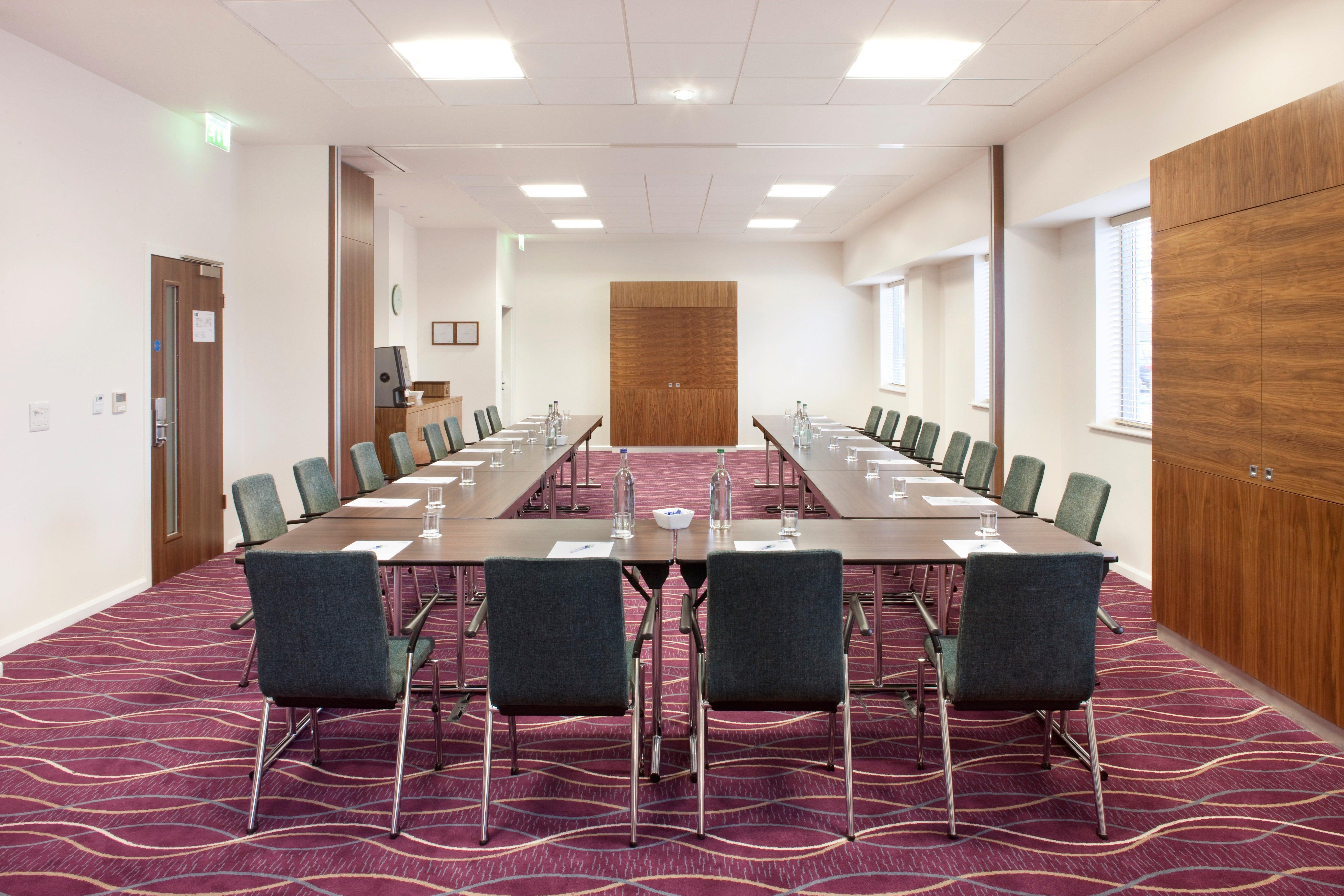 Holiday Inn Express Tamworth By Ihg Extérieur photo