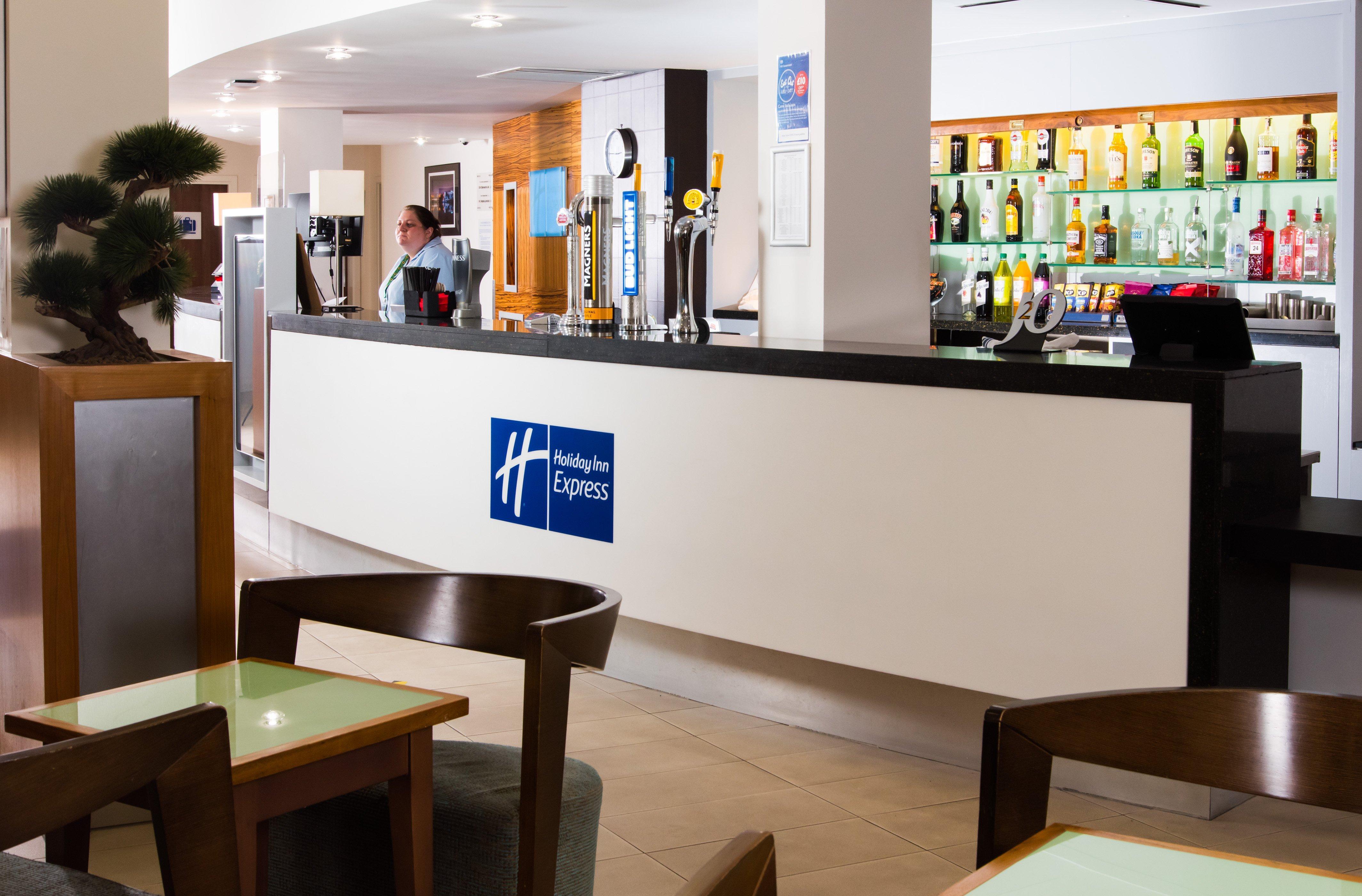 Holiday Inn Express Tamworth By Ihg Extérieur photo