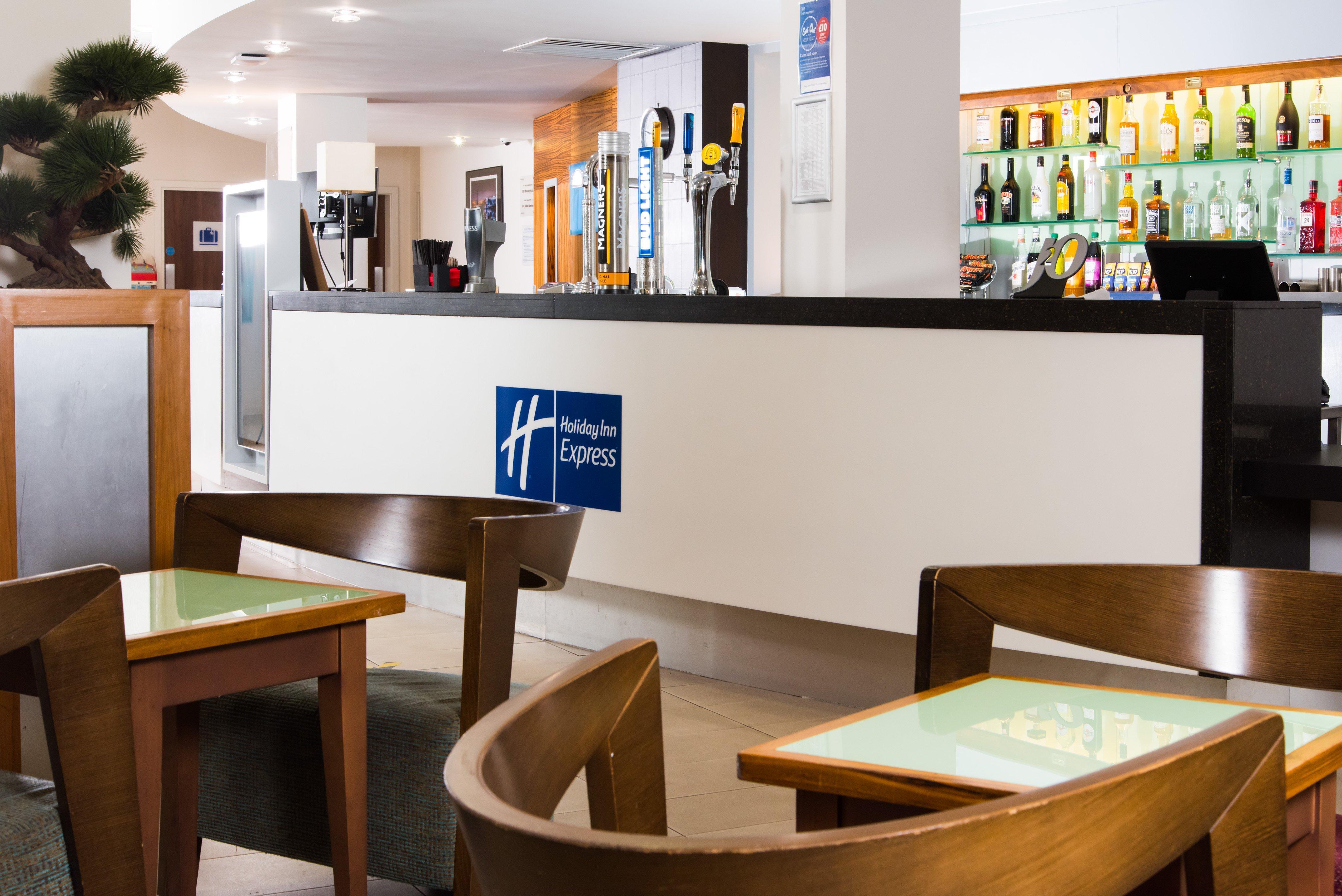 Holiday Inn Express Tamworth By Ihg Extérieur photo