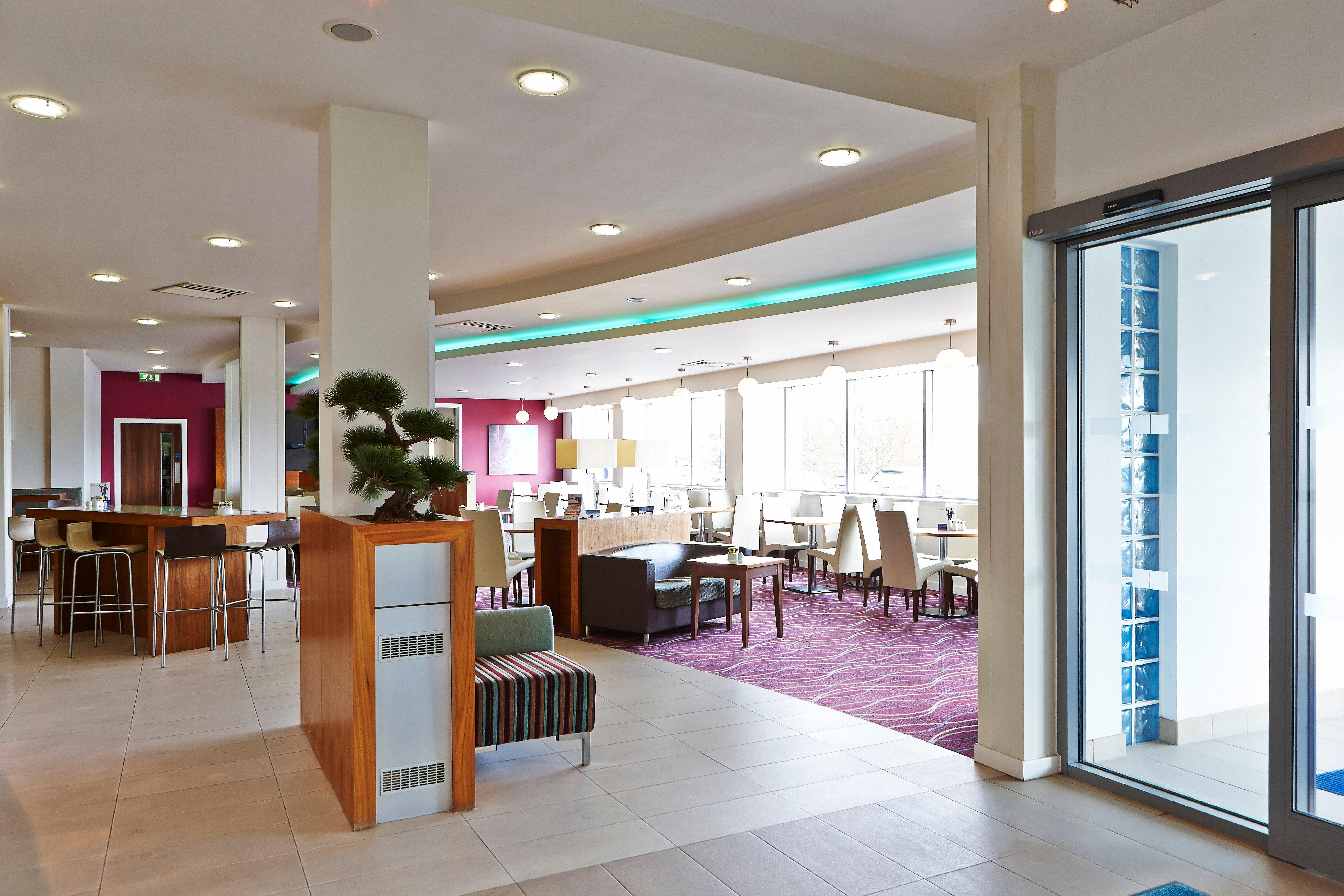 Holiday Inn Express Tamworth By Ihg Extérieur photo