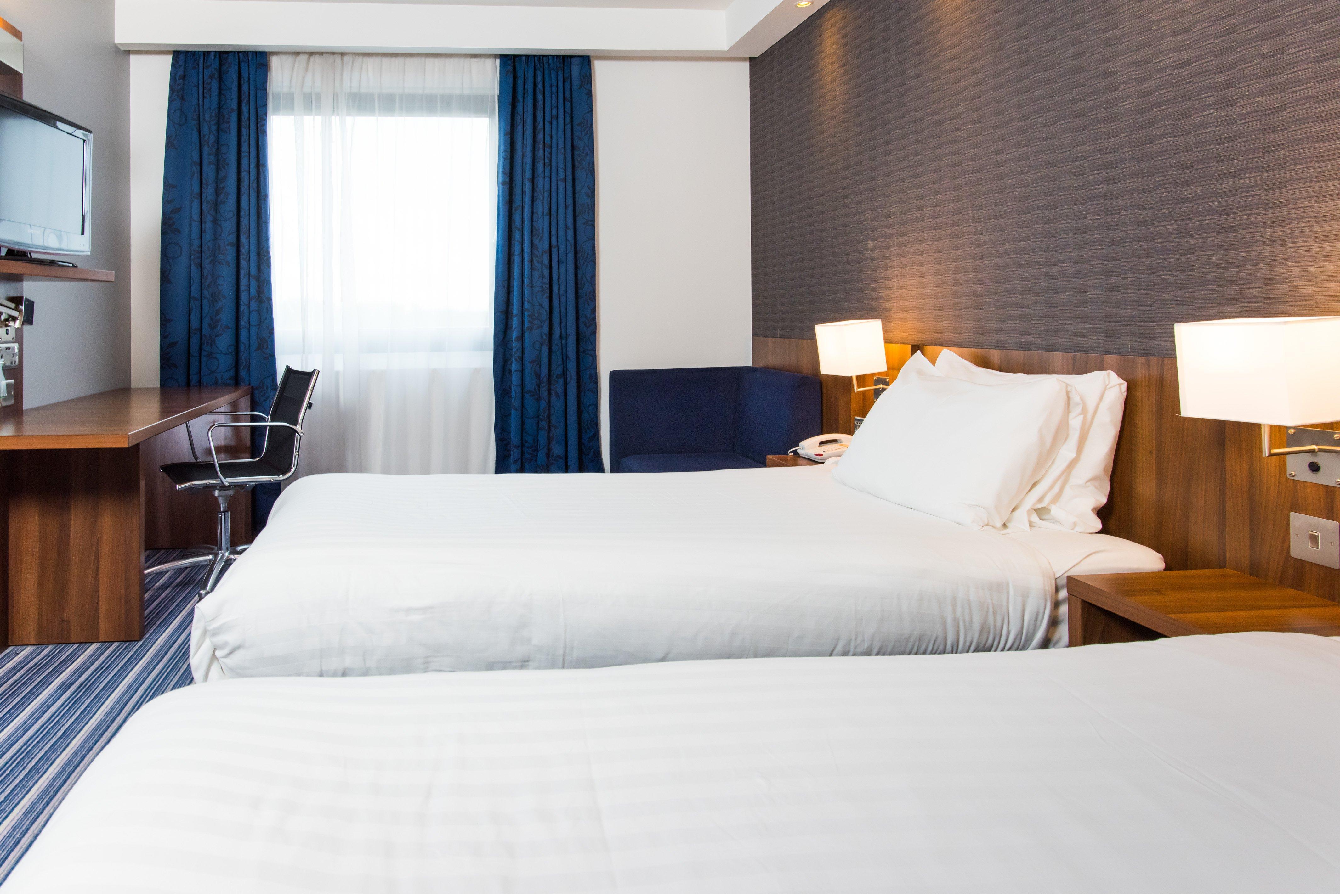 Holiday Inn Express Tamworth By Ihg Extérieur photo