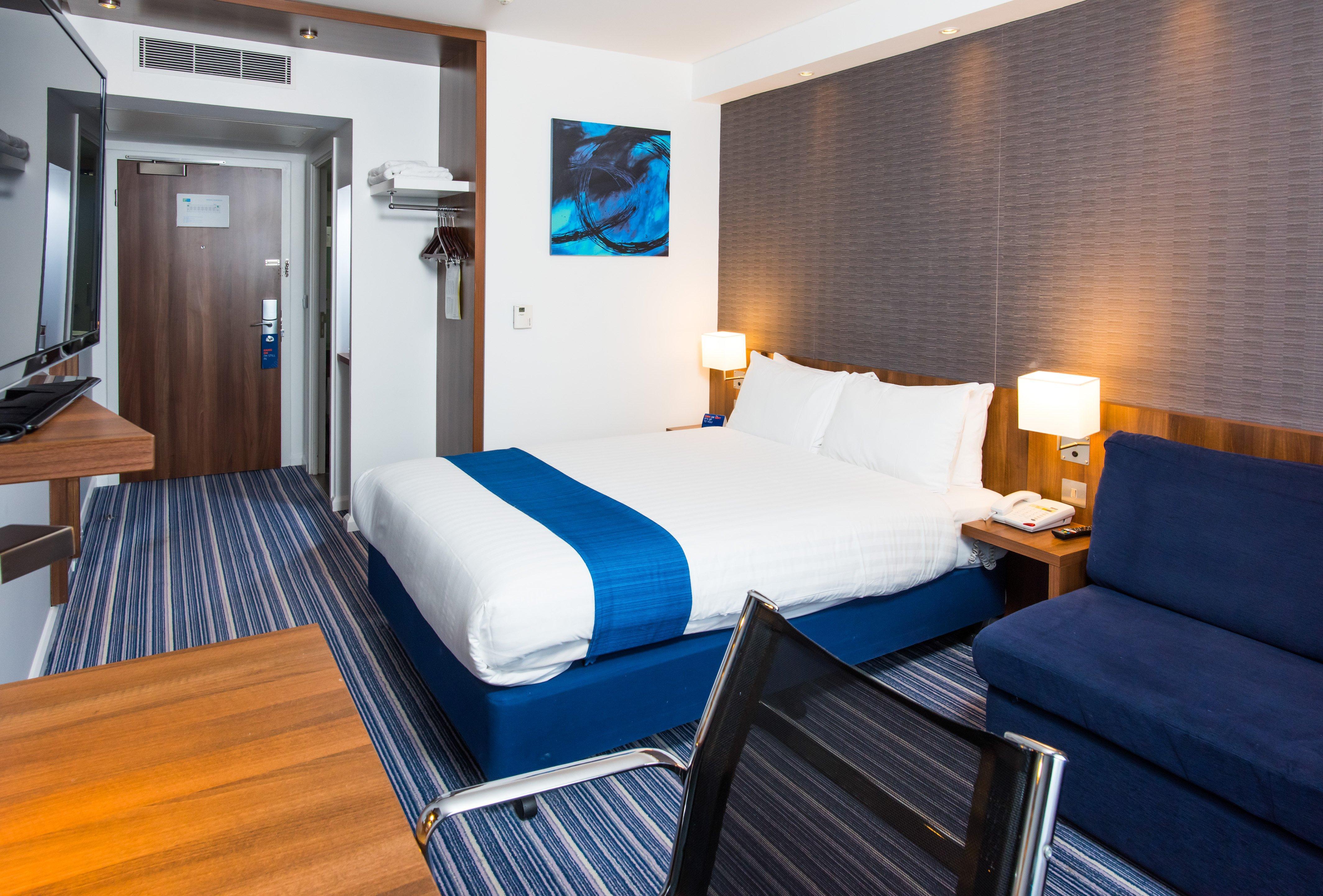 Holiday Inn Express Tamworth By Ihg Extérieur photo
