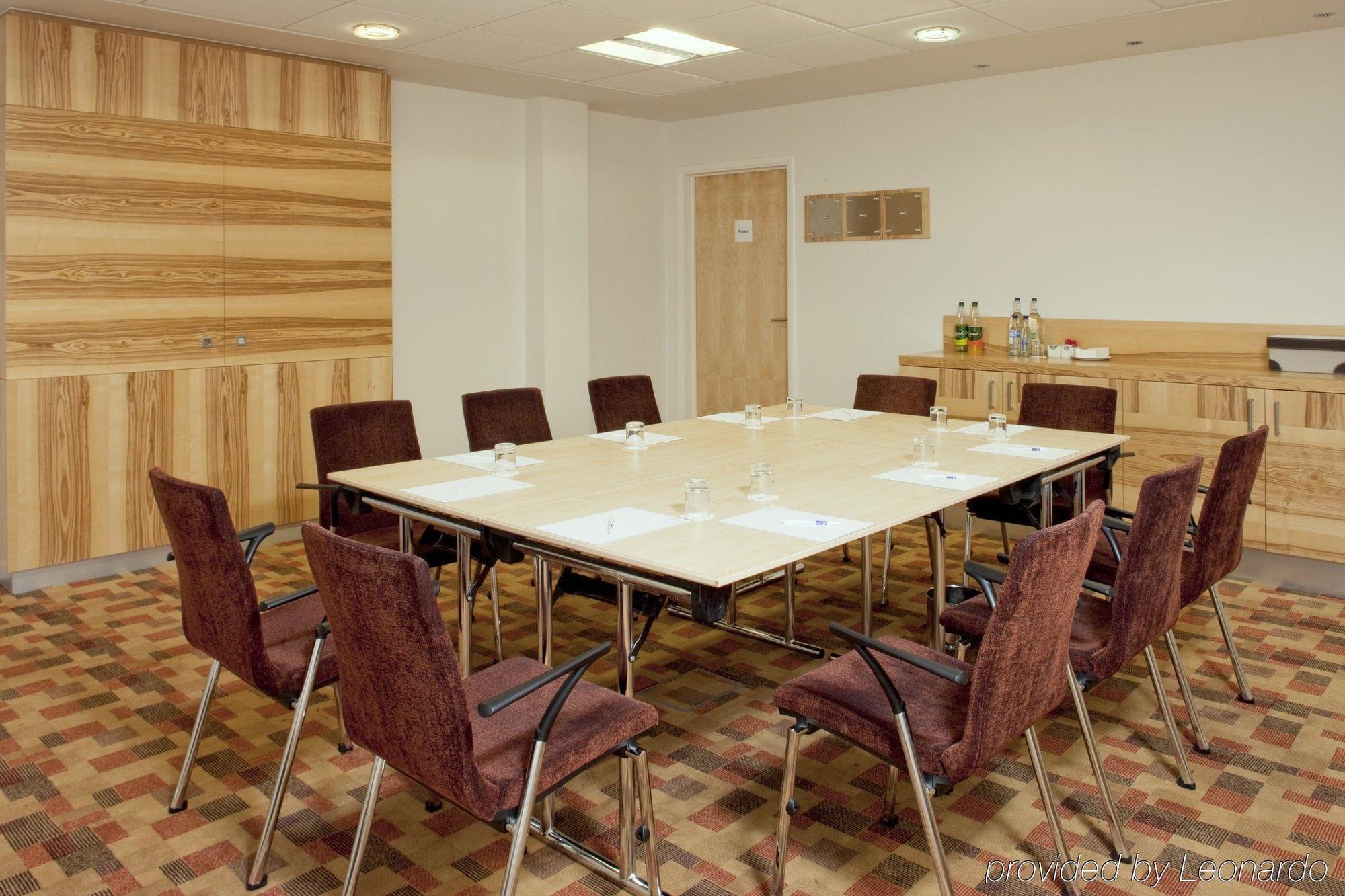 Holiday Inn Express Tamworth By Ihg Facilités photo